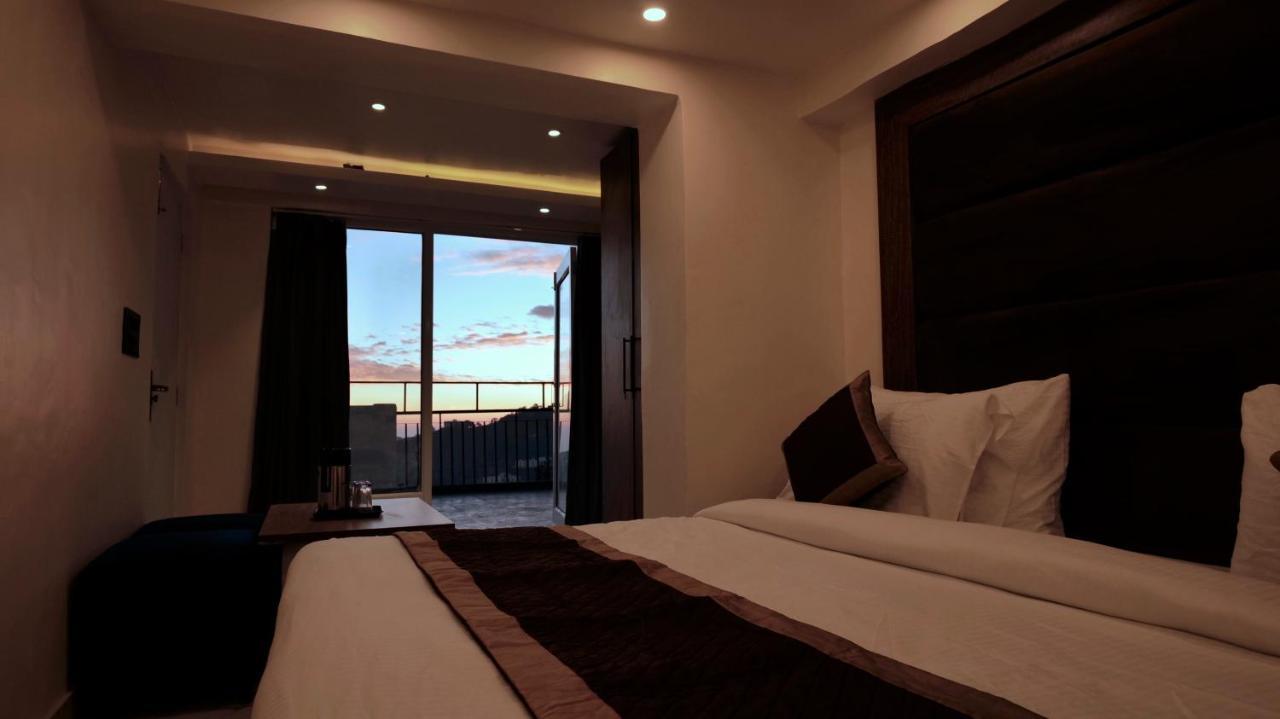 Hotel Brite Star Mussoorie Eksteriør bilde